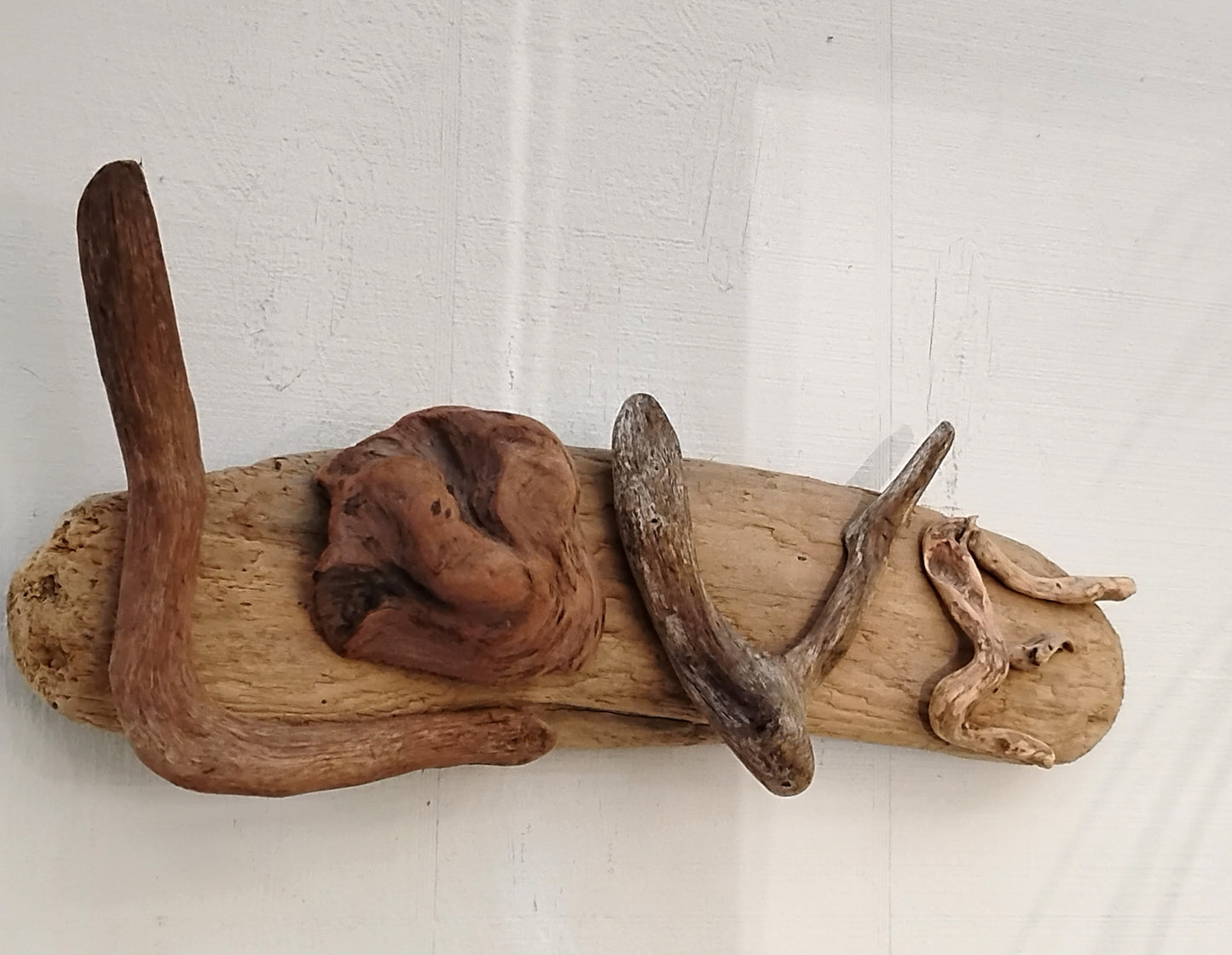 Natural Driftwood LOVE Sign Wall Hanging
