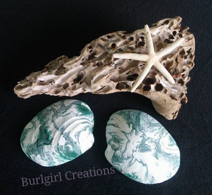 Green Clam Shells Beach Bathroom Decor